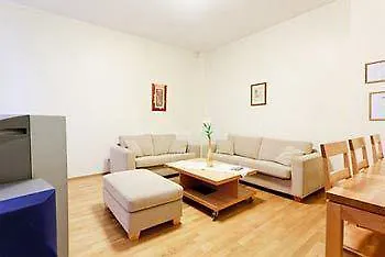 Sakala Apartment *